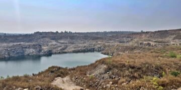 गिरिडीह जिले में खनन और उद्योग गतिविधियों से बढ़ रही आर्थिक हलचल, स्थानीय युवाओं के लिए खुल रहे नए रोजगार के अवसर