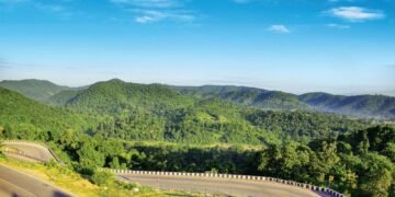 पतरातू घाटी और डैम क्षेत्र में बढ़ रहा पर्यटन आकर्षण, प्राकृतिक सुंदरता देखने पहुंच रहे पर्यटक