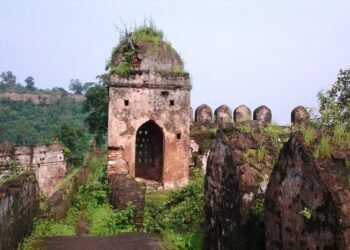 ऐतिहासिक किलों और वन क्षेत्रों के कारण बढ़ रही पर्यटन संभावनाएं, स्थानीय युवाओं के लिए खुल सकते हैं नए रोजगार के अवसर