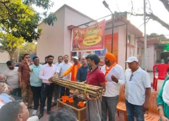 अखाड़ा संस्कृति एवं दंड कला के संरक्षण एवं संवर्धन के उद्देश्य से “सांसद दंड वितरण अभियान का शुभारम्भ