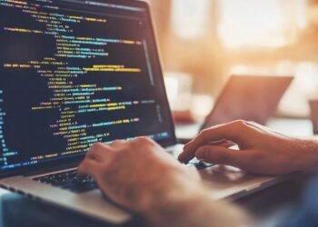 आर्टिफिशियल इंटेलिजेंस और नई तकनीकों का बढ़ता प्रभाव, बदल रही डिजिटल दुनिया की दिशा