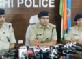 रांची पुलिस को बड़ी कामयाबी: चैन स्नैचिंग और चोरी गिरोह के 6 आरोपी गिरफ्तार, 5 लाख का सोना-चांदी बरामद