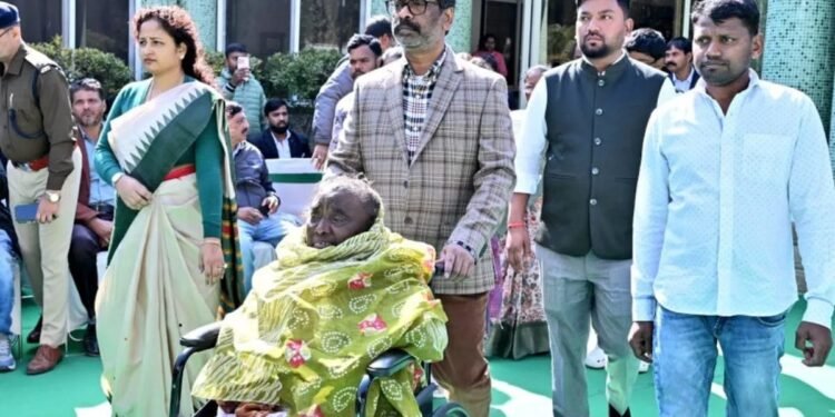 मुख्यमंत्री हेमंत सोरेन की मां रूपी सोरेन की तबीयत बिगड़ी: रांची के हिलव्यू अस्पताल में भर्त