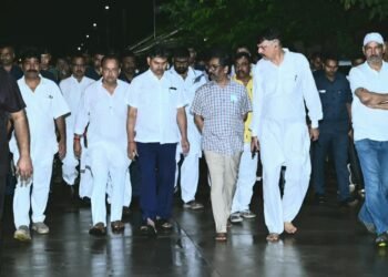 दीपिका पांडेय सिंह की बेटी तृषा सिंह की अंतिम विदाई, सीठियो घाट पर पिता ने दी मुखाग्निp